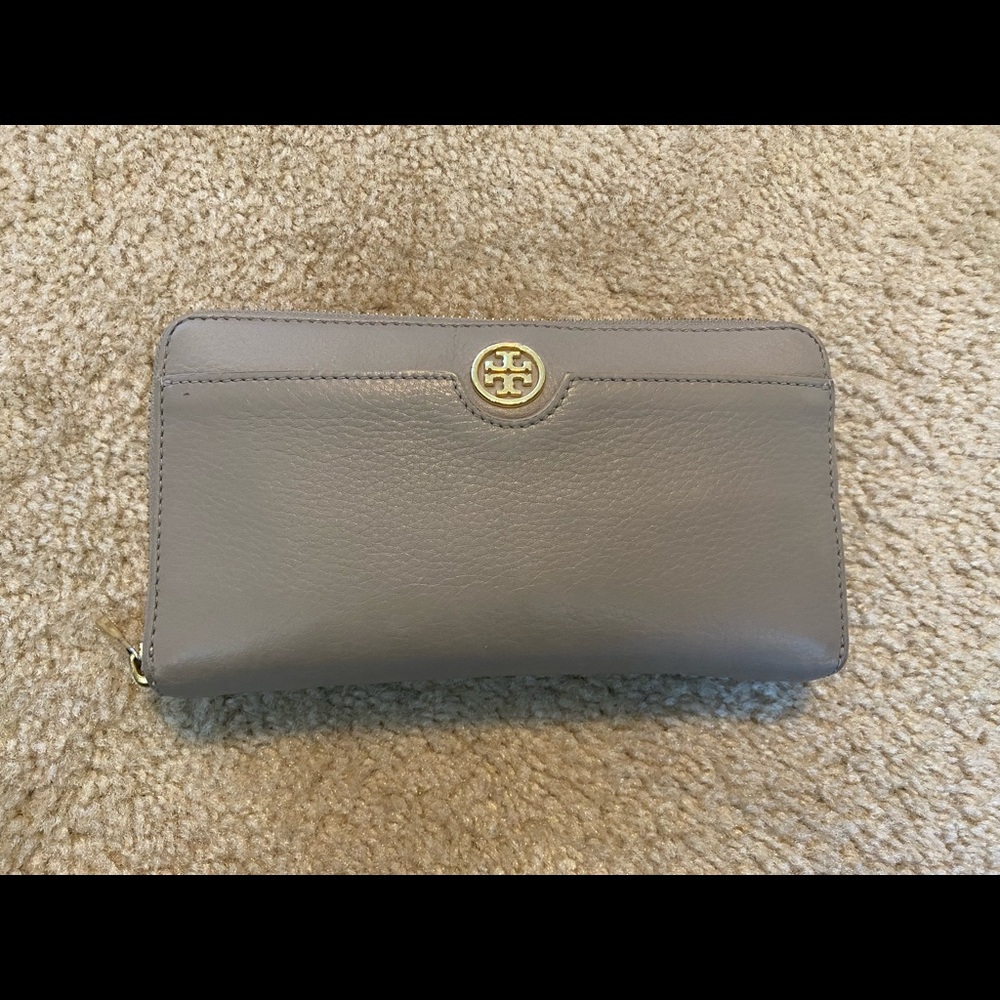 Tory Burch leather wallet